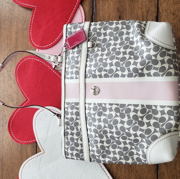 NWOT COACH purse! - Picture 2 of 5